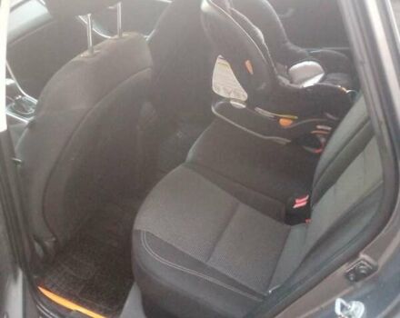 Серый Хендай i30, объемом двигателя 1.6 л и пробегом 180 тыс. км за 8900 $, фото 5 на Automoto.ua