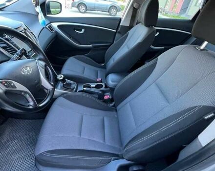 Сірий Хендай i30, об'ємом двигуна 1.58 л та пробігом 190 тис. км за 8999 $, фото 20 на Automoto.ua