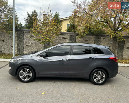 Сірий Хендай i30, об'ємом двигуна 1.58 л та пробігом 150 тис. км за 9800 $, фото 9 на Automoto.ua