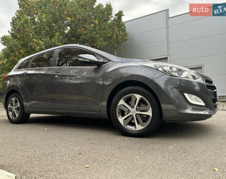 Сірий Хендай i30, об'ємом двигуна 1.58 л та пробігом 150 тис. км за 9800 $, фото 33 на Automoto.ua
