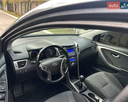 Сірий Хендай i30, об'ємом двигуна 1.58 л та пробігом 150 тис. км за 9800 $, фото 55 на Automoto.ua