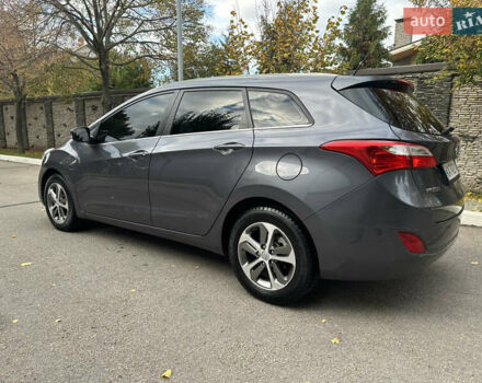 Сірий Хендай i30, об'ємом двигуна 1.58 л та пробігом 150 тис. км за 9800 $, фото 13 на Automoto.ua