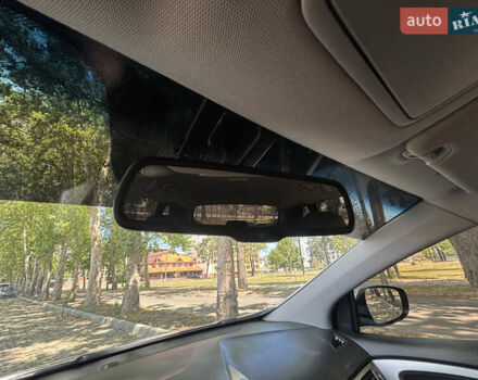 Серый Хендай i30, объемом двигателя 1.58 л и пробегом 250 тыс. км за 10500 $, фото 3 на Automoto.ua