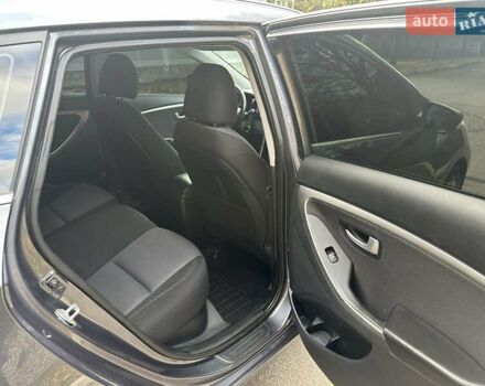 Сірий Хендай i30, об'ємом двигуна 1.58 л та пробігом 150 тис. км за 9800 $, фото 47 на Automoto.ua