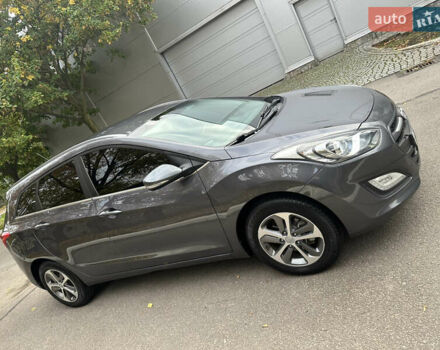 Сірий Хендай i30, об'ємом двигуна 1.58 л та пробігом 150 тис. км за 9800 $, фото 26 на Automoto.ua