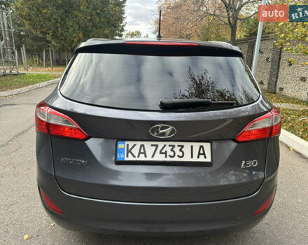 Сірий Хендай i30, об'ємом двигуна 1.58 л та пробігом 150 тис. км за 9800 $, фото 17 на Automoto.ua