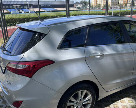 Серый Хендай i30, объемом двигателя 1.58 л и пробегом 250 тыс. км за 10500 $, фото 15 на Automoto.ua