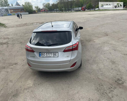 Сірий Хендай i30, об'ємом двигуна 1.4 л та пробігом 220 тис. км за 9900 $, фото 12 на Automoto.ua