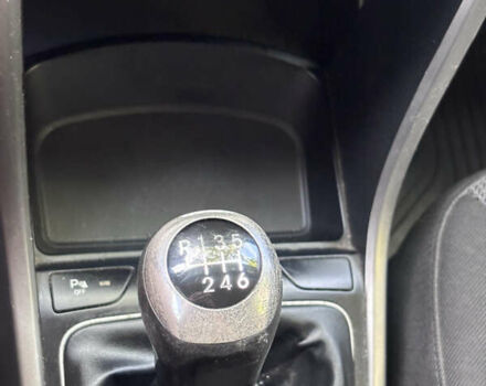 Серый Хендай i30, объемом двигателя 1.58 л и пробегом 250 тыс. км за 10500 $, фото 5 на Automoto.ua