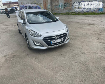 Сірий Хендай i30, об'ємом двигуна 1.4 л та пробігом 220 тис. км за 9900 $, фото 1 на Automoto.ua