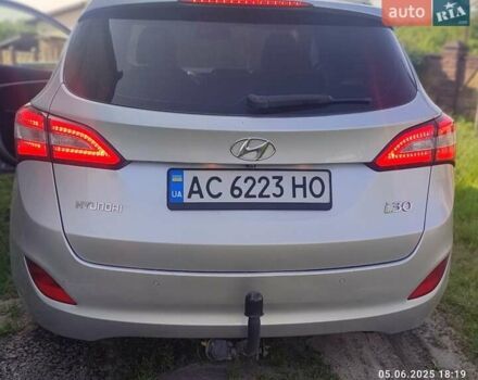 Сірий Хендай i30, об'ємом двигуна 1.58 л та пробігом 179 тис. км за 10500 $, фото 7 на Automoto.ua