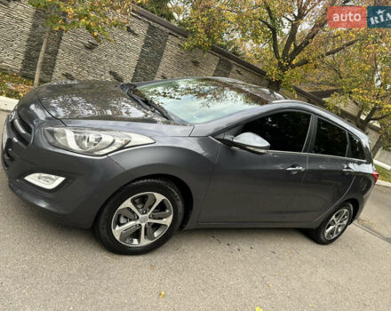 Сірий Хендай i30, об'ємом двигуна 1.58 л та пробігом 150 тис. км за 9800 $, фото 31 на Automoto.ua