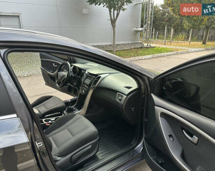 Сірий Хендай i30, об'ємом двигуна 1.58 л та пробігом 150 тис. км за 9800 $, фото 60 на Automoto.ua