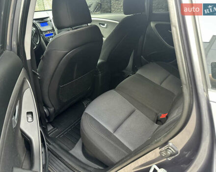 Сірий Хендай i30, об'ємом двигуна 1.58 л та пробігом 150 тис. км за 9800 $, фото 45 на Automoto.ua