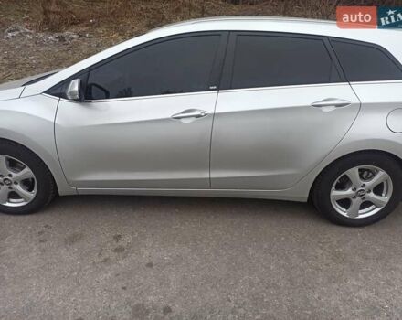 Сірий Хендай i30, об'ємом двигуна 1.6 л та пробігом 150 тис. км за 12300 $, фото 2 на Automoto.ua