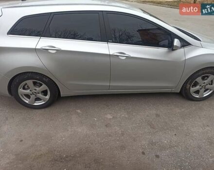 Сірий Хендай i30, об'ємом двигуна 1.6 л та пробігом 150 тис. км за 12300 $, фото 6 на Automoto.ua