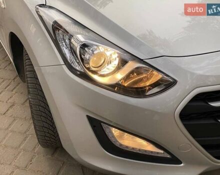 Хендай i30 2017 в Николаеве на Automoto.ua Серый Хендай i30, объемом двигателя 1.58 л и пробегом 228 тыс. км за 9999 $, фото 6 на Automoto.ua