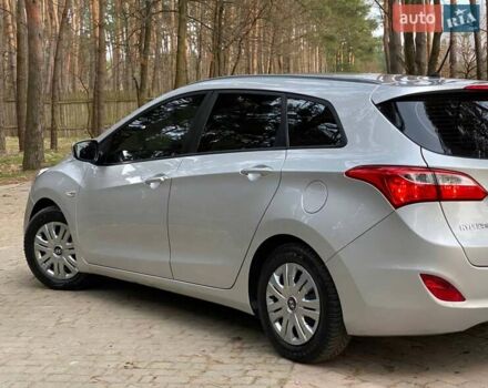 Хендай i30 2017 в Николаеве на Automoto.ua Серый Хендай i30, объемом двигателя 1.58 л и пробегом 228 тыс. км за 9999 $, фото 3 на Automoto.ua