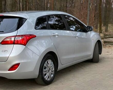 Хендай i30 2017 в Николаеве на Automoto.ua Серый Хендай i30, объемом двигателя 1.58 л и пробегом 228 тыс. км за 9999 $, фото 4 на Automoto.ua