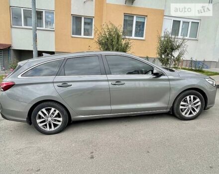 Сірий Хендай i30, об'ємом двигуна 1.6 л та пробігом 120 тис. км за 16400 $, фото 5 на Automoto.ua