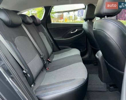 Серый Хендай i30, объемом двигателя 1.5 л и пробегом 55 тыс. км за 18490 $, фото 12 на Automoto.ua