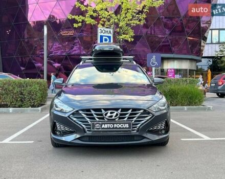 Серый Хендай i30, объемом двигателя 1.5 л и пробегом 55 тыс. км за 18490 $, фото 1 на Automoto.ua