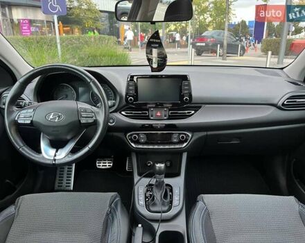 Серый Хендай i30, объемом двигателя 1.5 л и пробегом 55 тыс. км за 18690 $, фото 27 на Automoto.ua