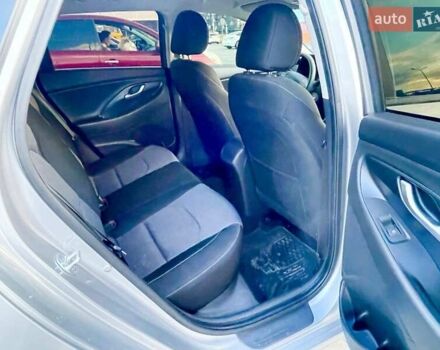 Сірий Хендай i30, об'ємом двигуна 1.5 л та пробігом 83 тис. км за 16500 $, фото 8 на Automoto.ua