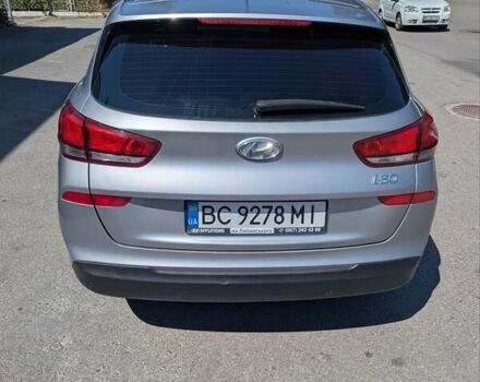 Серый Хендай i30, объемом двигателя 1.5 л и пробегом 77 тыс. км за 16500 $, фото 8 на Automoto.ua