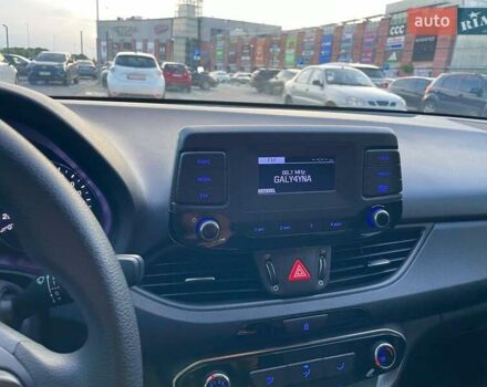 Сірий Хендай i30, об'ємом двигуна 1.5 л та пробігом 83 тис. км за 16500 $, фото 11 на Automoto.ua
