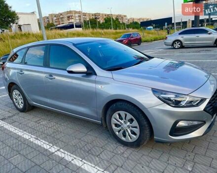 Сірий Хендай i30, об'ємом двигуна 1.5 л та пробігом 83 тис. км за 16500 $, фото 1 на Automoto.ua