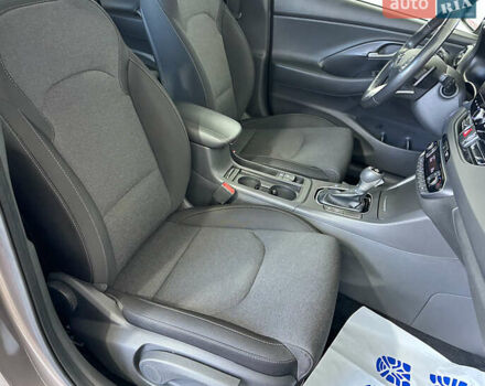 Сірий Хендай i30, об'ємом двигуна 1.6 л та пробігом 173 тис. км за 16650 $, фото 8 на Automoto.ua