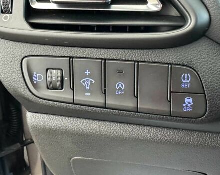 Серый Хендай i30, объемом двигателя 1.6 л и пробегом 173 тыс. км за 16650 $, фото 12 на Automoto.ua