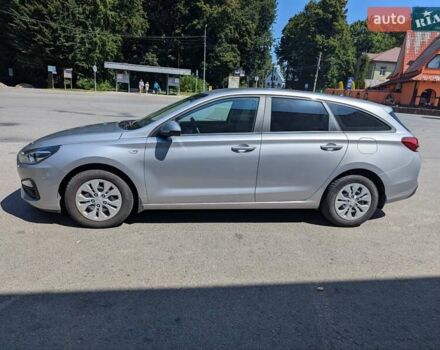 Серый Хендай i30, объемом двигателя 1.5 л и пробегом 77 тыс. км за 16500 $, фото 7 на Automoto.ua