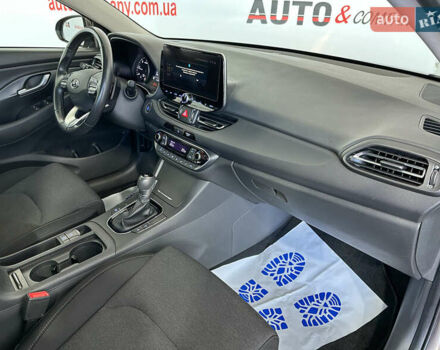 Серый Хендай i30, объемом двигателя 1.5 л и пробегом 173 тыс. км за 16250 $, фото 7 на Automoto.ua