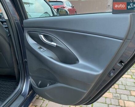 Серый Хендай i30, объемом двигателя 1.5 л и пробегом 3 тыс. км за 19999 $, фото 27 на Automoto.ua