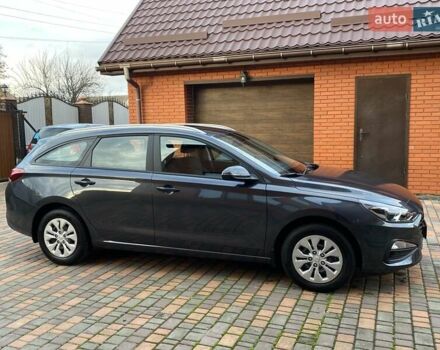 Серый Хендай i30, объемом двигателя 1.5 л и пробегом 3 тыс. км за 19999 $, фото 14 на Automoto.ua