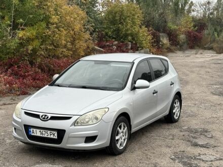 Серый Хендай i30, объемом двигателя 1.4 л и пробегом 265 тыс. км за 4500 $, фото 1 на Automoto.ua