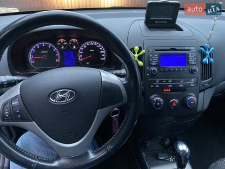 Сірий Хендай i30, об'ємом двигуна 1.6 л та пробігом 217 тис. км за 6950 $, фото 1 на Automoto.ua