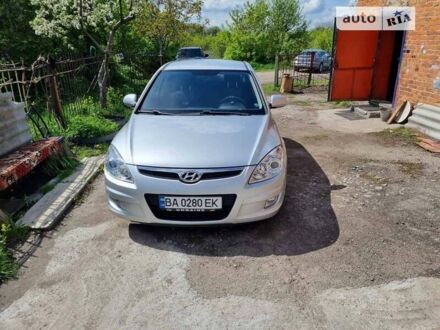 Сірий Хендай i30, об'ємом двигуна 1.59 л та пробігом 225 тис. км за 6000 $, фото 1 на Automoto.ua