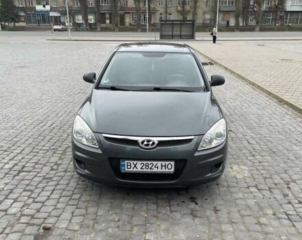 Серый Хендай i30, объемом двигателя 1.4 л и пробегом 170 тыс. км за 5000 $, фото 1 на Automoto.ua