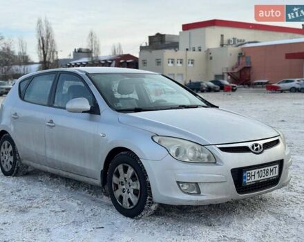 Серый Хендай i30, объемом двигателя 1.4 л и пробегом 369 тыс. км за 4200 $, фото 1 на Automoto.ua