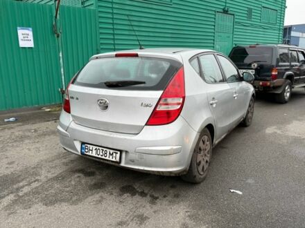 Серый Хендай i30, объемом двигателя 1.4 л и пробегом 100 тыс. км за 4000 $, фото 1 на Automoto.ua