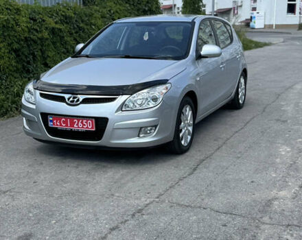 Серый Хендай i30, объемом двигателя 1.6 л и пробегом 207 тыс. км за 6100 $, фото 1 на Automoto.ua