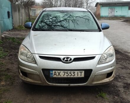 Серый Хендай i30, объемом двигателя 1.4 л и пробегом 270 тыс. км за 2900 $, фото 1 на Automoto.ua