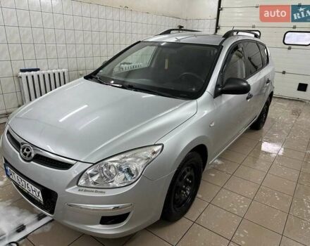 Серый Хендай i30, объемом двигателя 1.59 л и пробегом 138 тыс. км за 6500 $, фото 1 на Automoto.ua