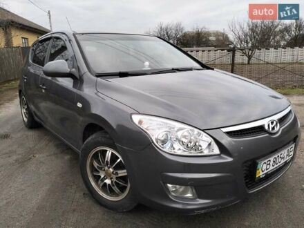 Серый Хендай i30, объемом двигателя 1.4 л и пробегом 280 тыс. км за 5799 $, фото 1 на Automoto.ua