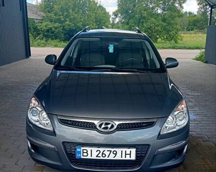 Серый Хендай i30, объемом двигателя 1.6 л и пробегом 204 тыс. км за 7000 $, фото 1 на Automoto.ua