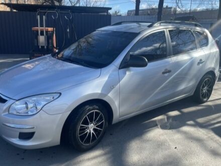 Сірий Хендай i30, об'ємом двигуна 0 л та пробігом 237 тис. км за 6550 $, фото 1 на Automoto.ua