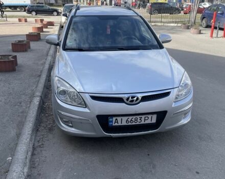 Сірий Хендай i30, об'ємом двигуна 1.6 л та пробігом 300 тис. км за 5250 $, фото 1 на Automoto.ua